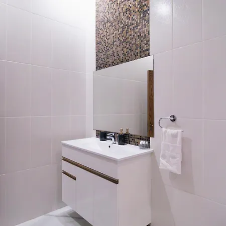 Maestro Sea - View *